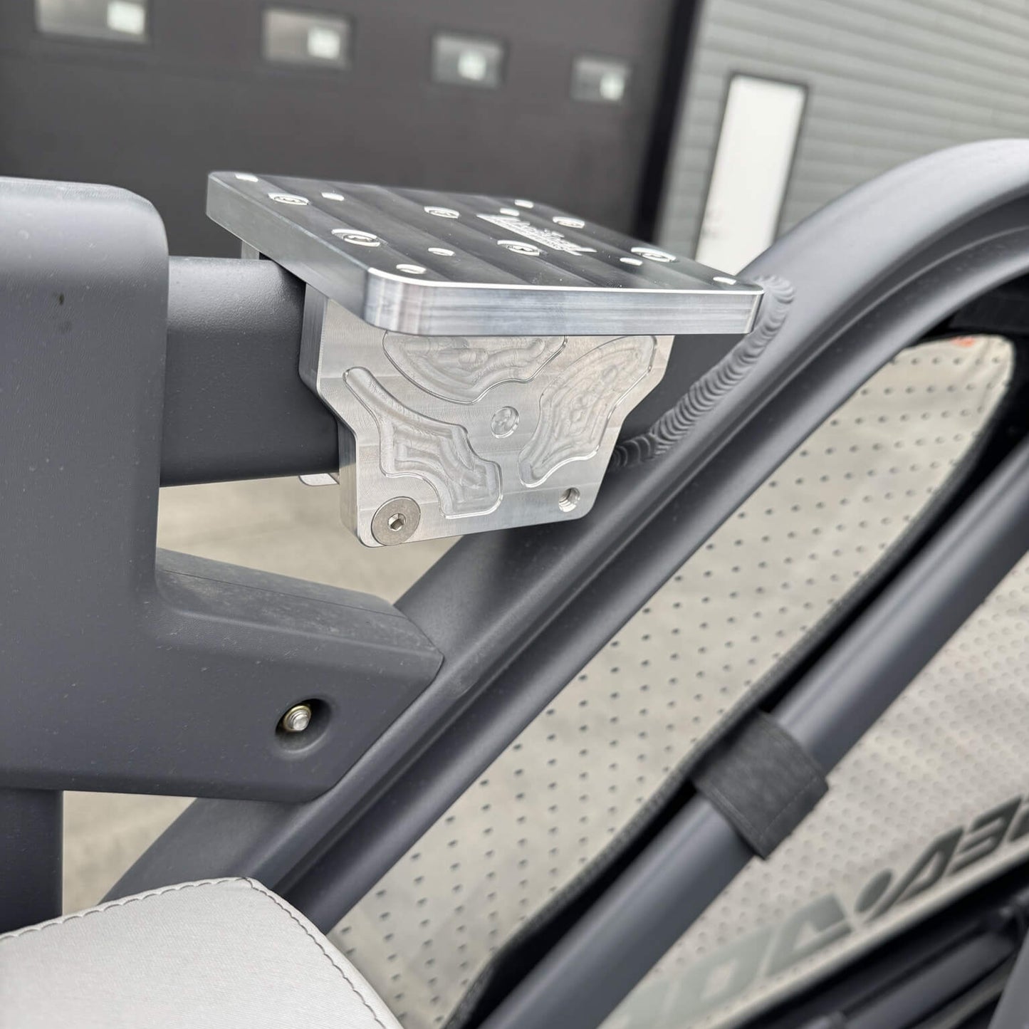 alternate inside view of cannon downrigger mounting system