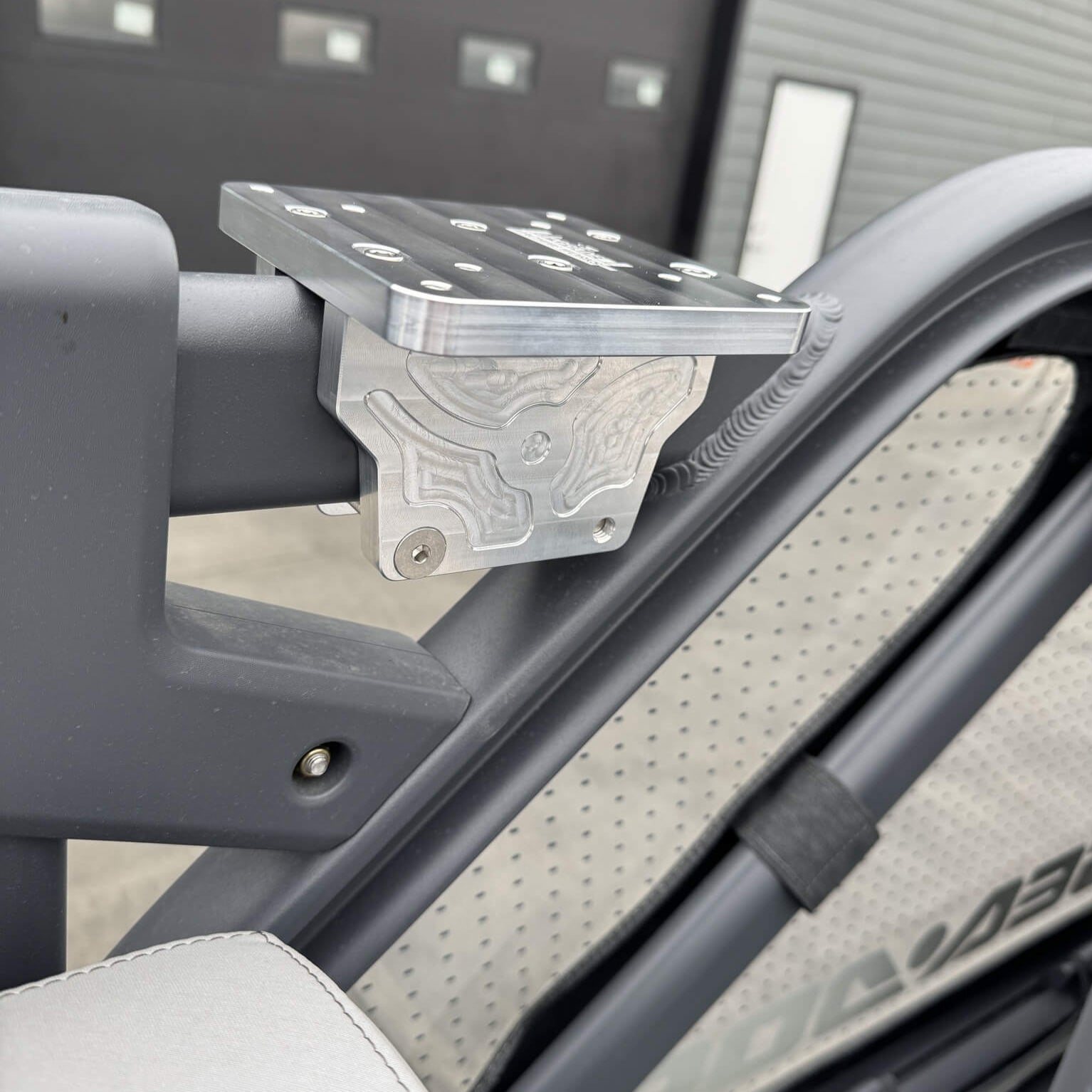 alternate inside view of cannon downrigger mounting system